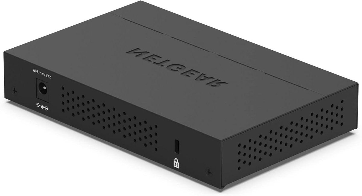 PoE Switch - Netwerkswitch Gigabit - Netwerkapparaten Verbinden - 4 PoE+ Poorten - 5 Poorten - Zwart