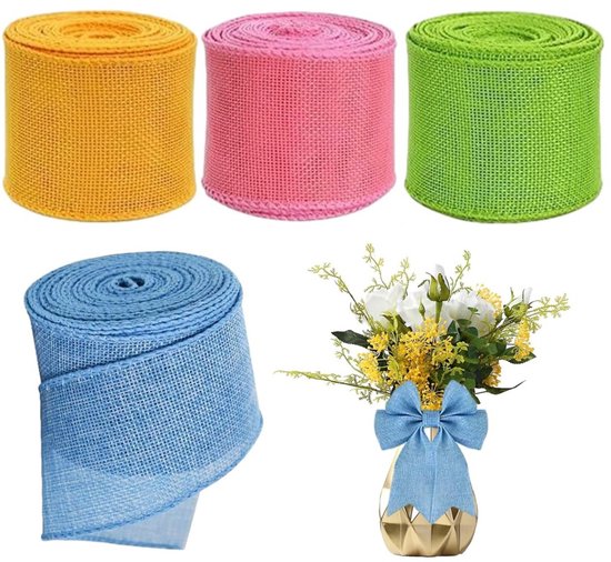 Drie lintrollen in geel, roze en groen, een blauwe lintrol en een gouden vaas met een boeket en een blauwe strik.
