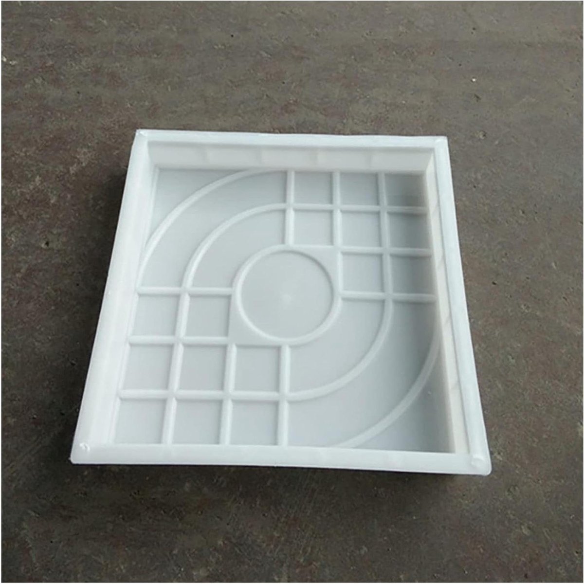 Betonmal Tuinpad - Bestratingsmal Stapsteen - Tuin Ontwerpen - Herbruikbaar ABS Materiaal - 27x27x4 cm - Wit