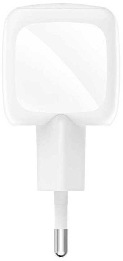 Witte USB-C-wandlader met één platte stekker aan de onderkant.