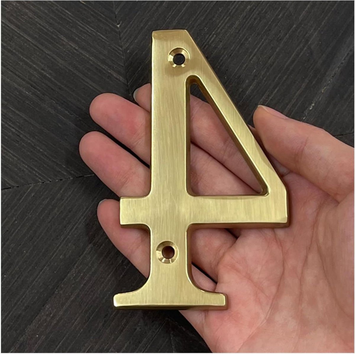 Huisnummer Messing - Adresbord Buiten - Huis Herkenbaar Maken - Massief Messing Materiaal - 10 cm - Nr. 4