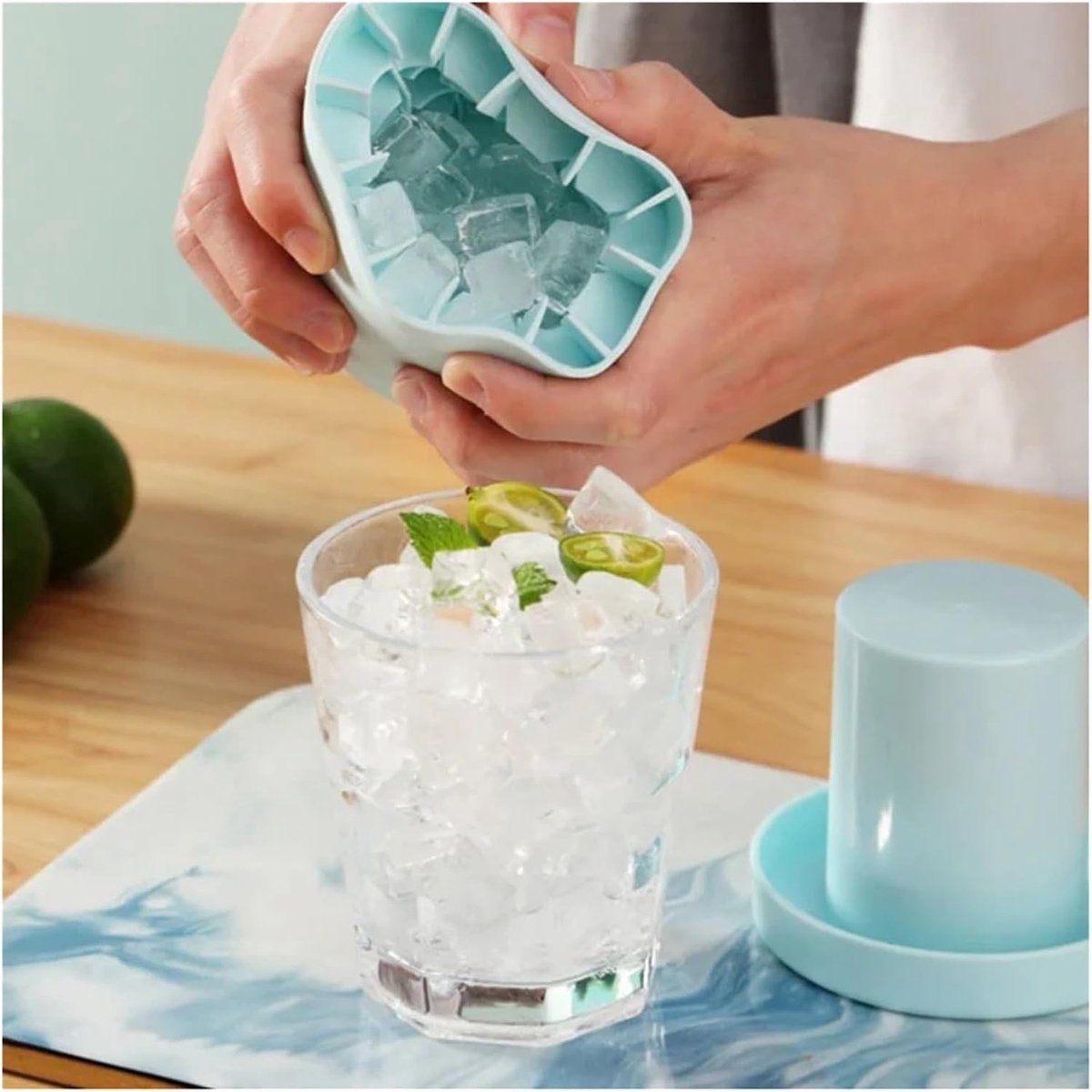 KZQ Mini Silicone Ijsblokjesvorm Rond Ijsemmer Ijsopslagbox Huishoudelijk DIY Vriezer Ijsblokjesmaker Creatieve Bartools Mini Blauw
