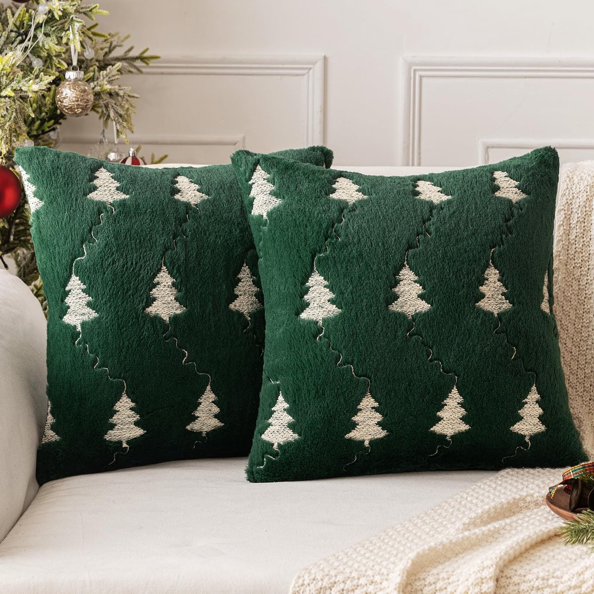 Dailygoods - Dailygoody - Kerstkussenhoezen - Decoratieve Kussenhoezen - Verborgen Ritssluiting - Donkergroen - 45 x 45 cm - Feestelijke Sfeer - Geschikt voor Woon..