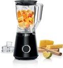 Zwarte Bosch blender met een Tritan kan, gevuld met stukken fruit en ijsklontjes ernaast.