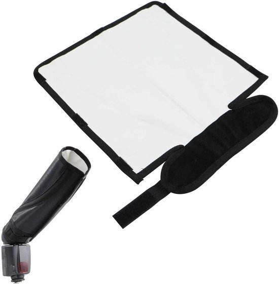 Walimex pro Schirmsoftbox Reflektor 109 cm, Softbox mit silberfarbener Reflexschicht ideal für Porträt- und Produktfotografie, Lichtformer für Studioblitz