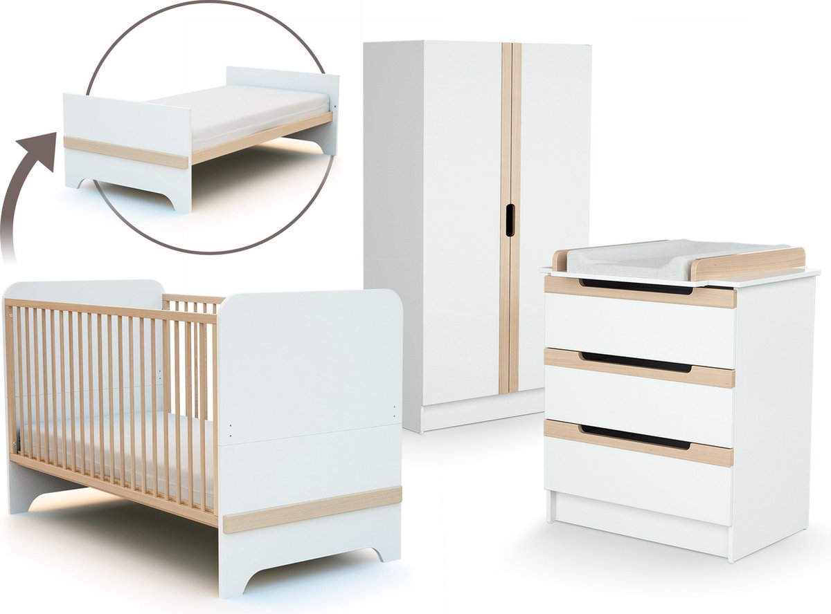 AT4 - Babyslaapkamer met bed, luiertafel en kledingkast CARROUSEL in hout Wit en Beuken