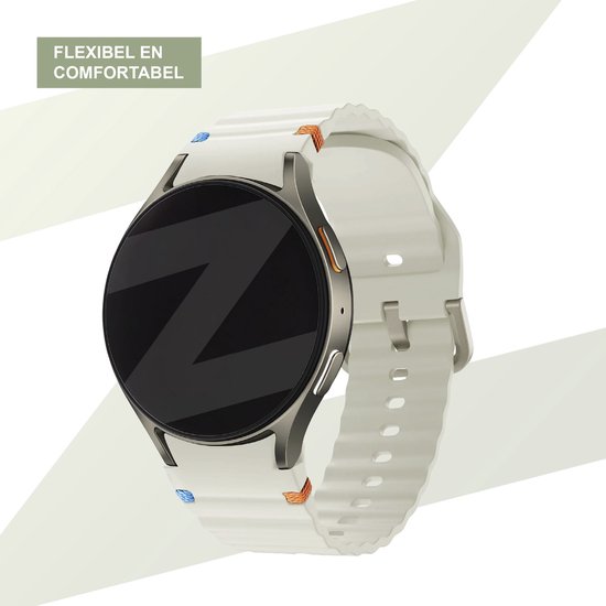 Crèmekleurig siliconen golfbandje om een smartwatch met een zwart display met een "Z"-logo. Details bij de bevestiging zijn blauw en oranje.