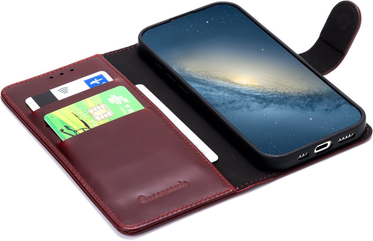 CaseMania Bookcase hoesje geschikt voor iPhone 17e/16e - Effen Rood - Leer