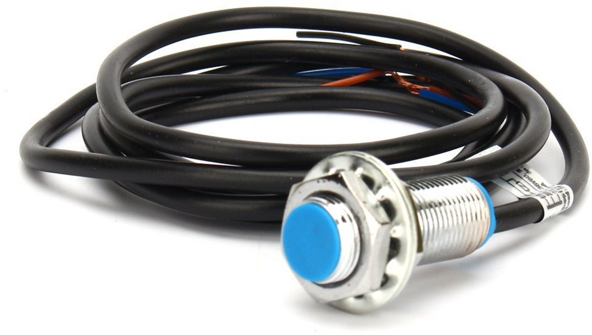 NPN Hall Sensor DC 12V Dichtheidsschakelaar 3 Draads Proximity Switch 10mm Detectie