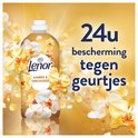 Bouteille de Lenor Ambre & Orchidée, avec motif floral. "24h de protection contre les odeurs"