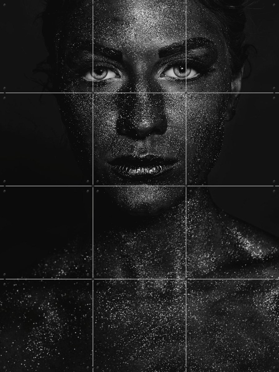 IXXI Black Face, Sajedah Al-Asfoor & Various - 60 x 80 cm - Gratis ophangtool - Grote wanddecoratie en posters - Fotografie, Mancave, Slaapkamer