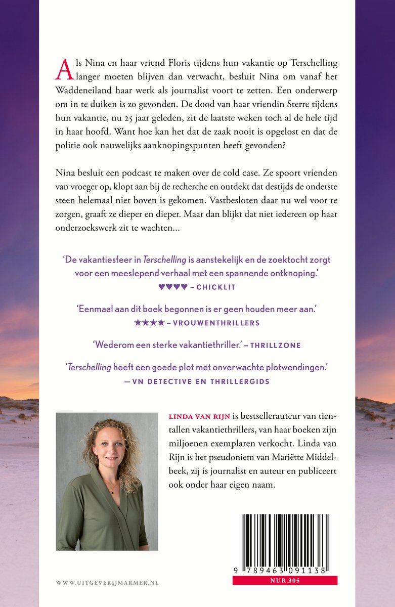 Achterflap van het boek 'Terschelling' met tekst en een portretfoto van de auteur Linda van Rijn.