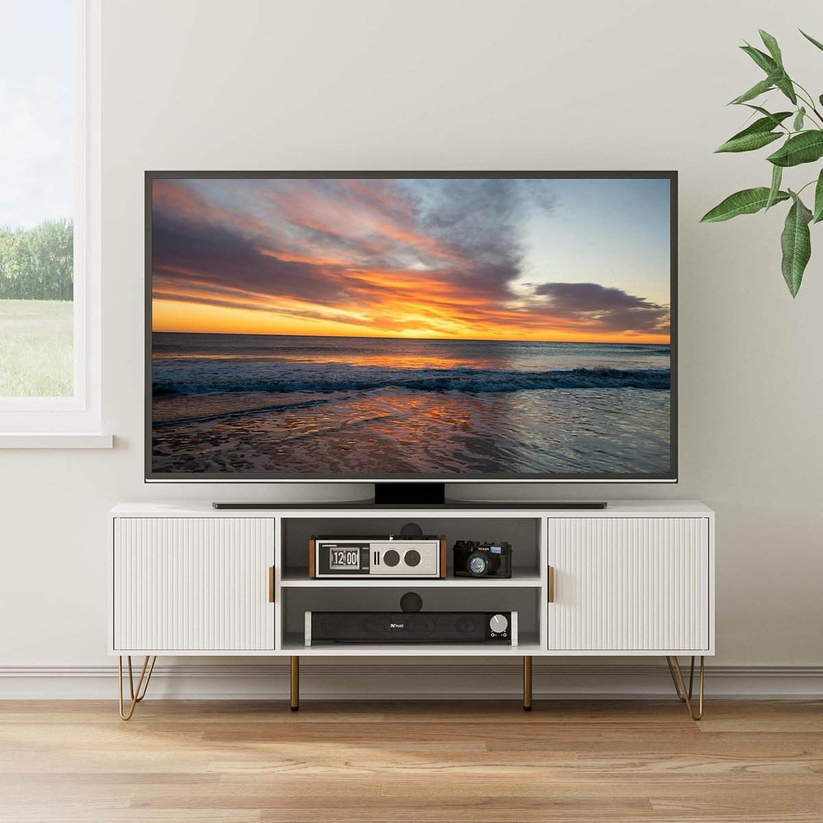 TV-meubel 2-deurs – Urbanhome Milano Lowboard – 137 cm – Wit – Lage televisiekast met opbergruimte voor TV’s tot 65 inch – Modern tv-meubel voor Woonkamer en Slaapkamer