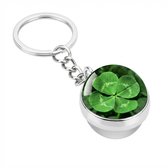 Porte-clés trèfle à quatre feuilles vert argenté avec pendentif rond et anneau métallique pour clés – porte-clés pour dames et messieurs – chaîne de clés décorative avec un design classique de trèfle à quatre feuilles