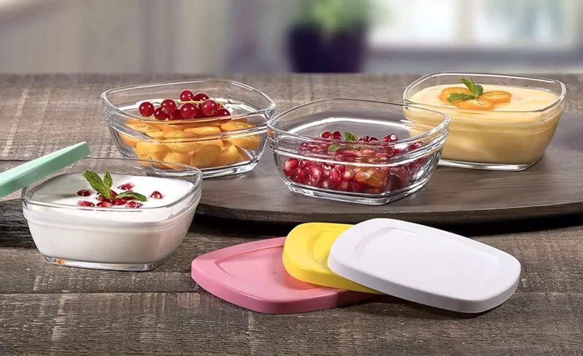 Gekleurde glazen bewaarbakjes met deksel (pudding voorraadpot) 310ml - 4 stuks
