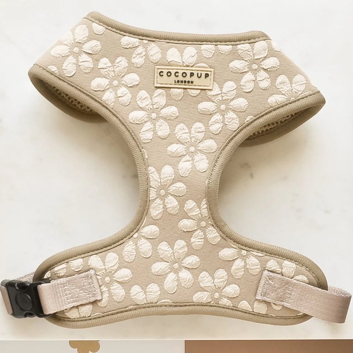 Cocopup Mocha Flower - luxe, verstelbaar hondentuig - maat M - wandeltuigje