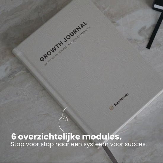 Crèmekleurig 'Growth Journal' met de tekst '6 overzichtelijke modules'.