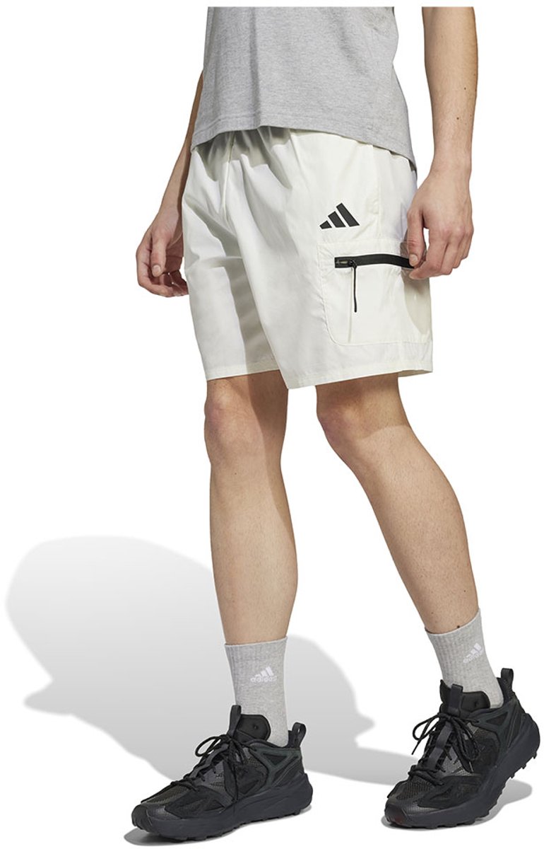 Adidas City Escape Korte Broek S Regular Man Creme