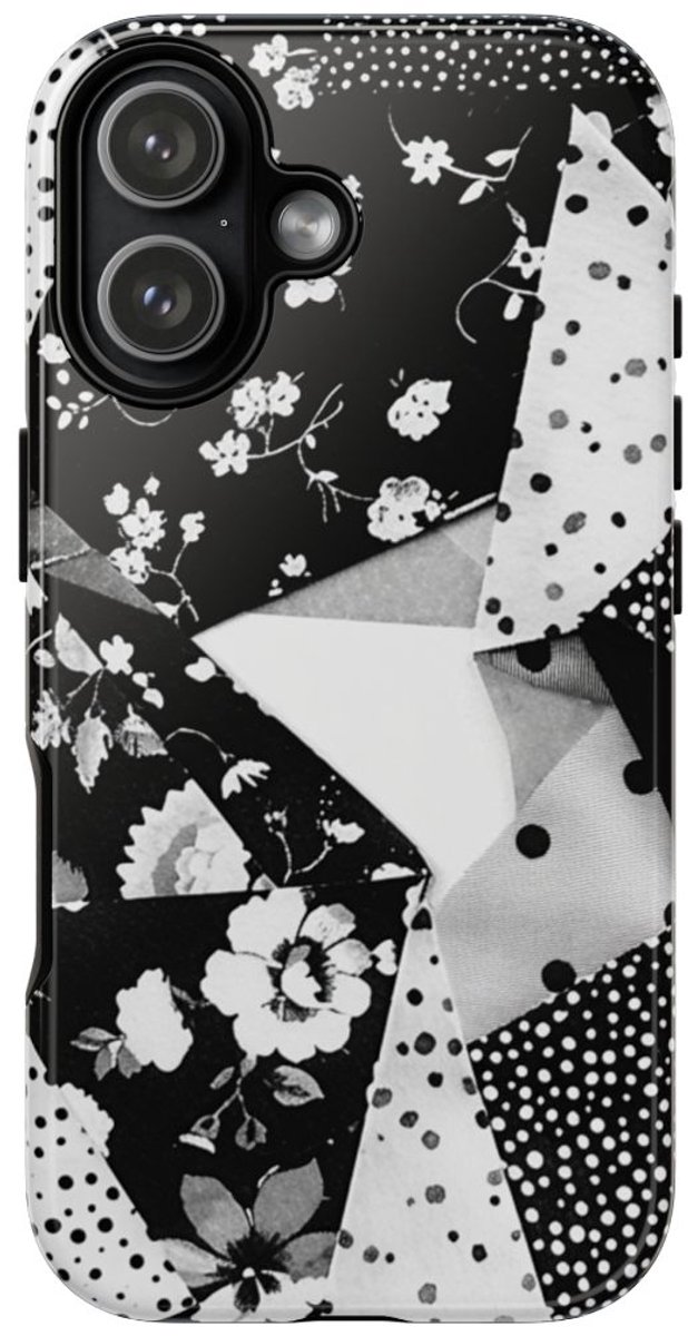 Monochrome Bloemen- en Polkadot Patchwork – Telefoonhoesje Geschikt voor iPhone 17