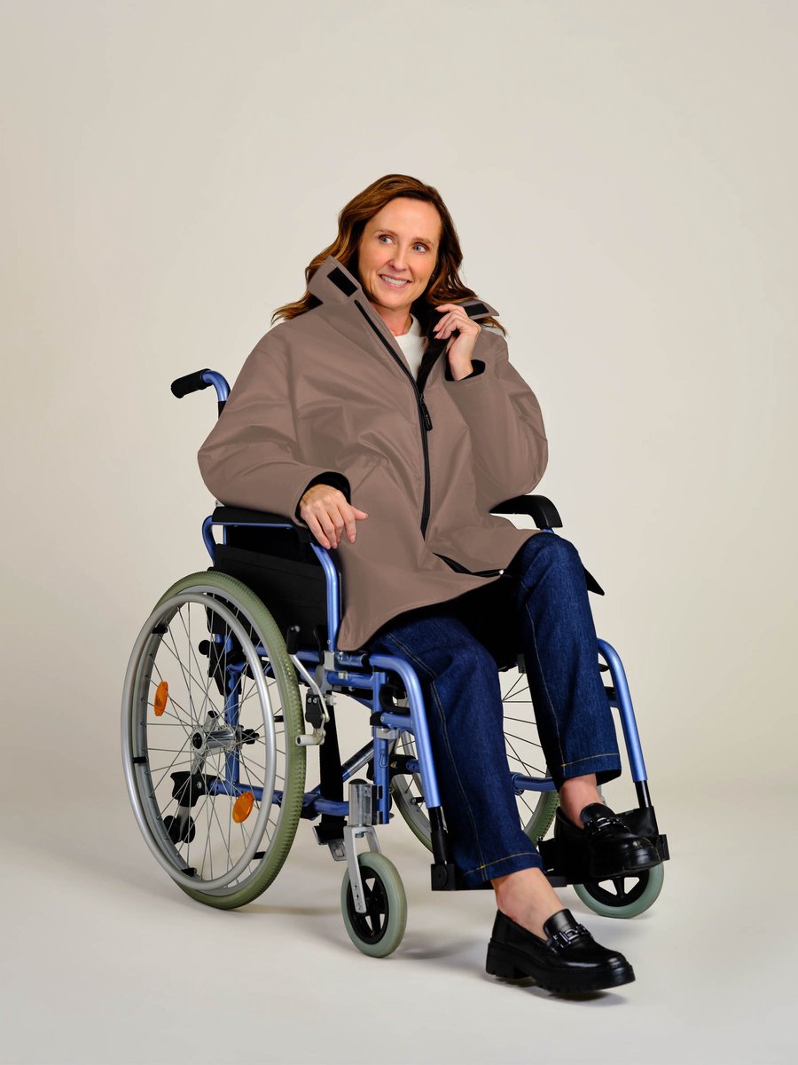 Rolstoeljas winter | Rolstoeljassen & Rolstoelponcho's | Aangepaste jas rolstoel | Lichtbruin | XL