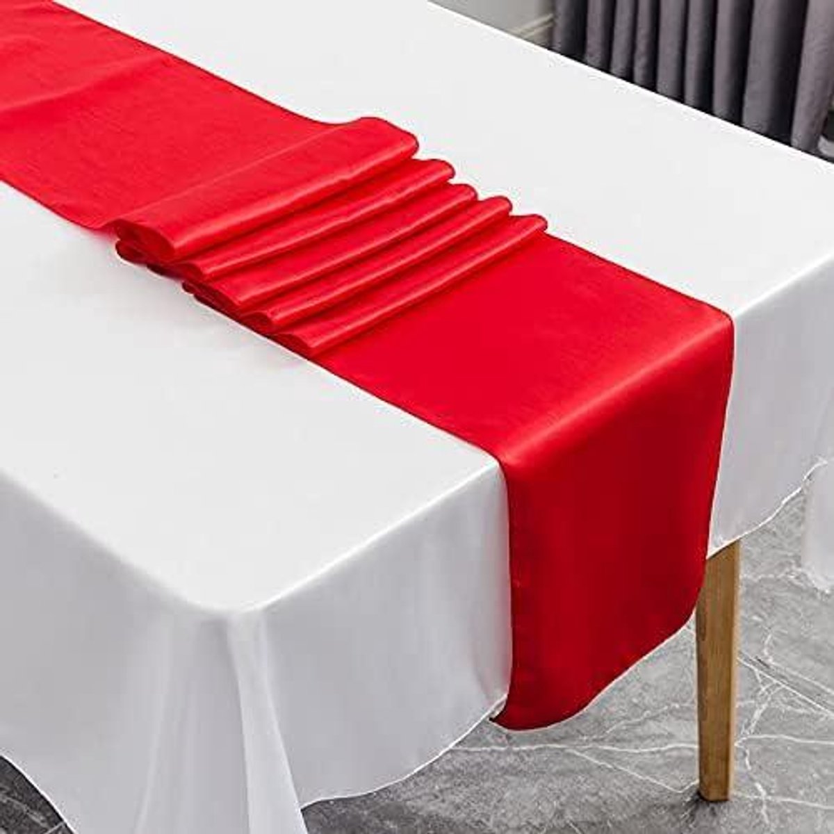 Satijnen tafelloper 30 x 275 cm voor verjaardagsfeesten en banketten