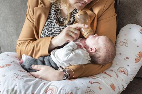 Voedingskussen / Zwangerschapskussen XL Funnababy Sand Rainbow van Funnababy — afbeelding 5