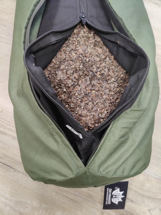 Om Namaste Bolster Comfort Olijf Groen voor yoga - Yogabolster van Om Namaste — afbeelding 3