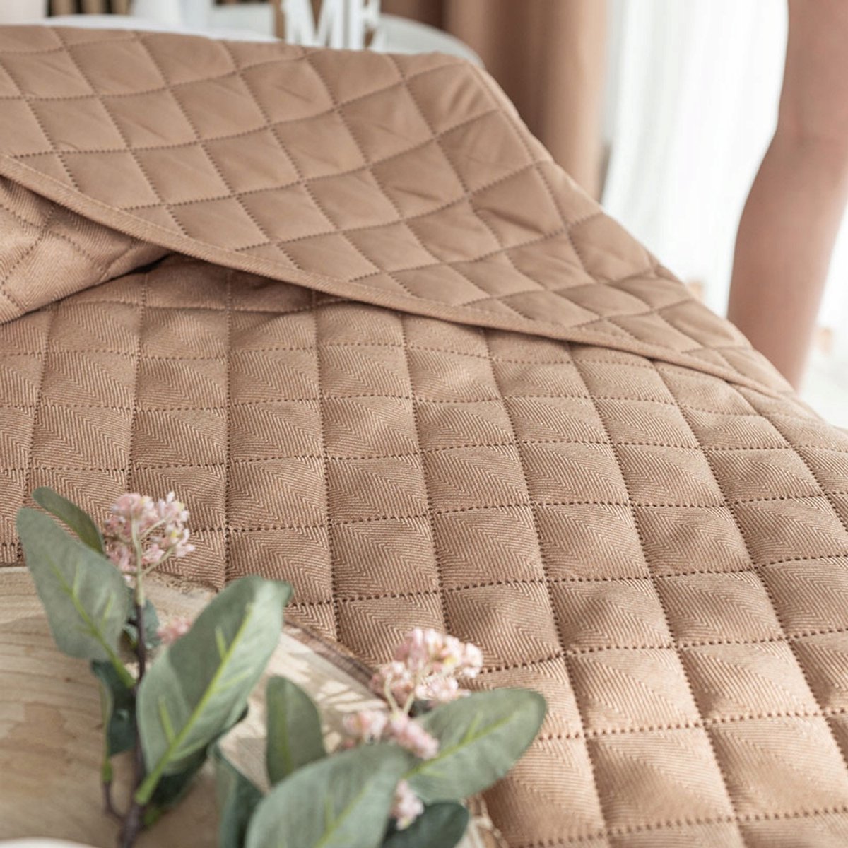 Decoratieve sprei 170x210 cm - Donkerbeige visgraatpatroon