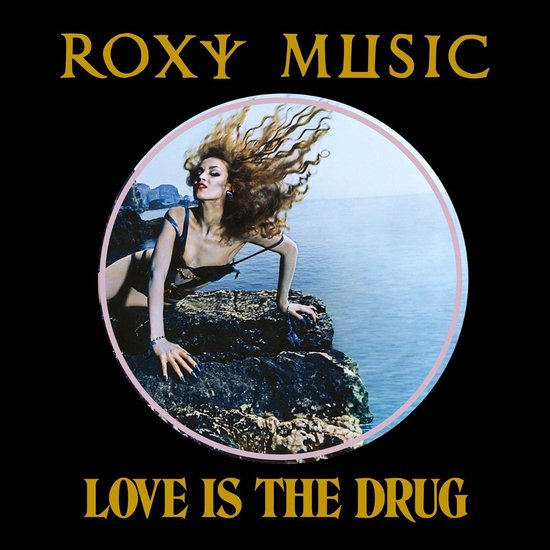 Roxy Music - Love Is The Drug albumhoes met vrouw op rots bij de zee.