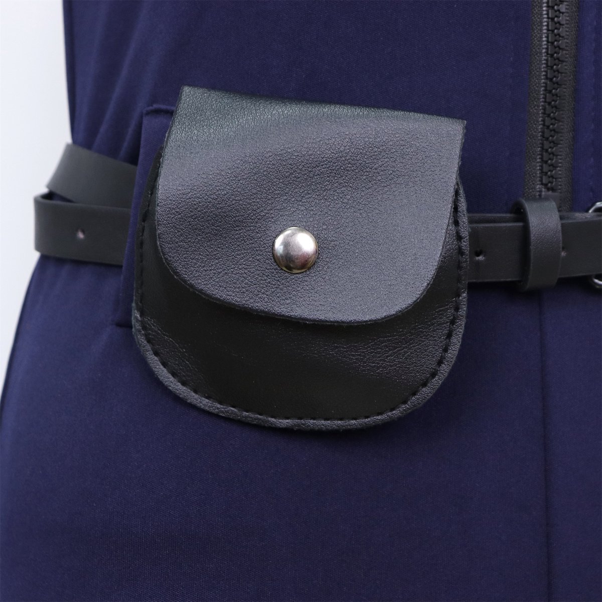 Joya Party® Verkleedpak Sexy Politie Agente Dames | Navy Blauwe stretch jumpsuit met leren details | Politiepet + Riem + Tasje + Handboeien | Verkleedkleding Volwassenen Halloween en Carnaval Vrouw | — afbeelding 7