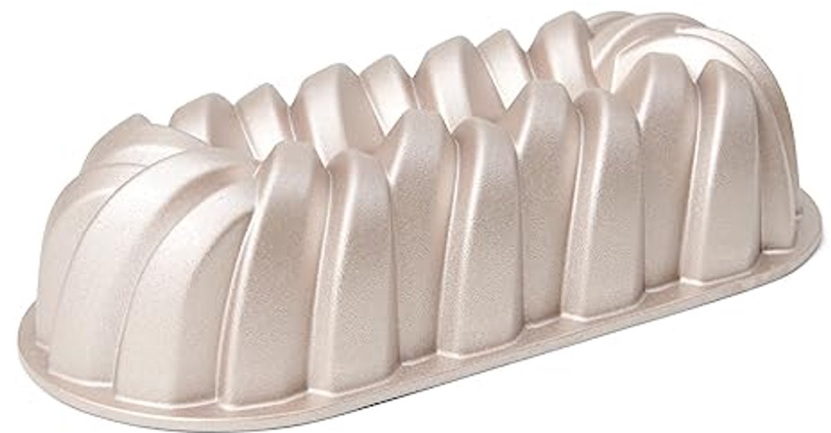 Braided Cake Pan - Cast Aluminum Baking Mold for Bread and Brioche - 31 x 14 x 8 cm
