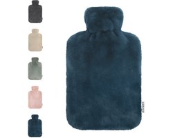 Ølav North – Kruik met Nordic Fur hoes - Incl geschenkverpakking - Tot 6 uur warmte - Heerlijk zacht - Warmwaterkruik - 1.8 liter – Fjord Blue - Cadeau voor haar, vrouw, vriendin