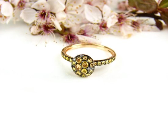 Ring in roos goud met gele saffier en diamant