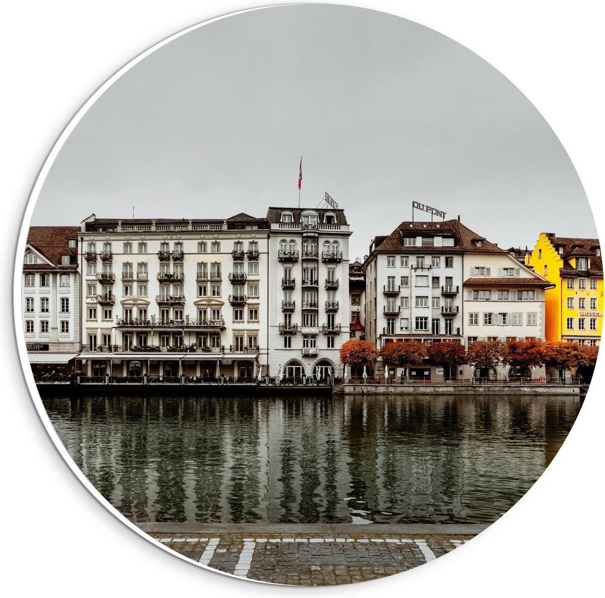 Forex Wandcirkel - Restaurantjes aan het Water - 20x20cm Foto op Wandcirkel (met ophangsysteem)