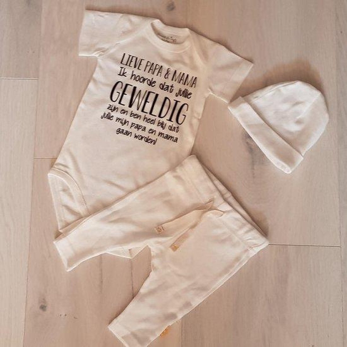 Goedkoopste Baby cadeau geboorte meisje jongen set papa en mama met tekst aanstaande zwanger kledingset pasgeboren unisex Bodysuit | babykleding Huispakje | Kraamkado | Gift Set babyset kraamcadeau pakje babygeschenk babygeschenkset kraampakket