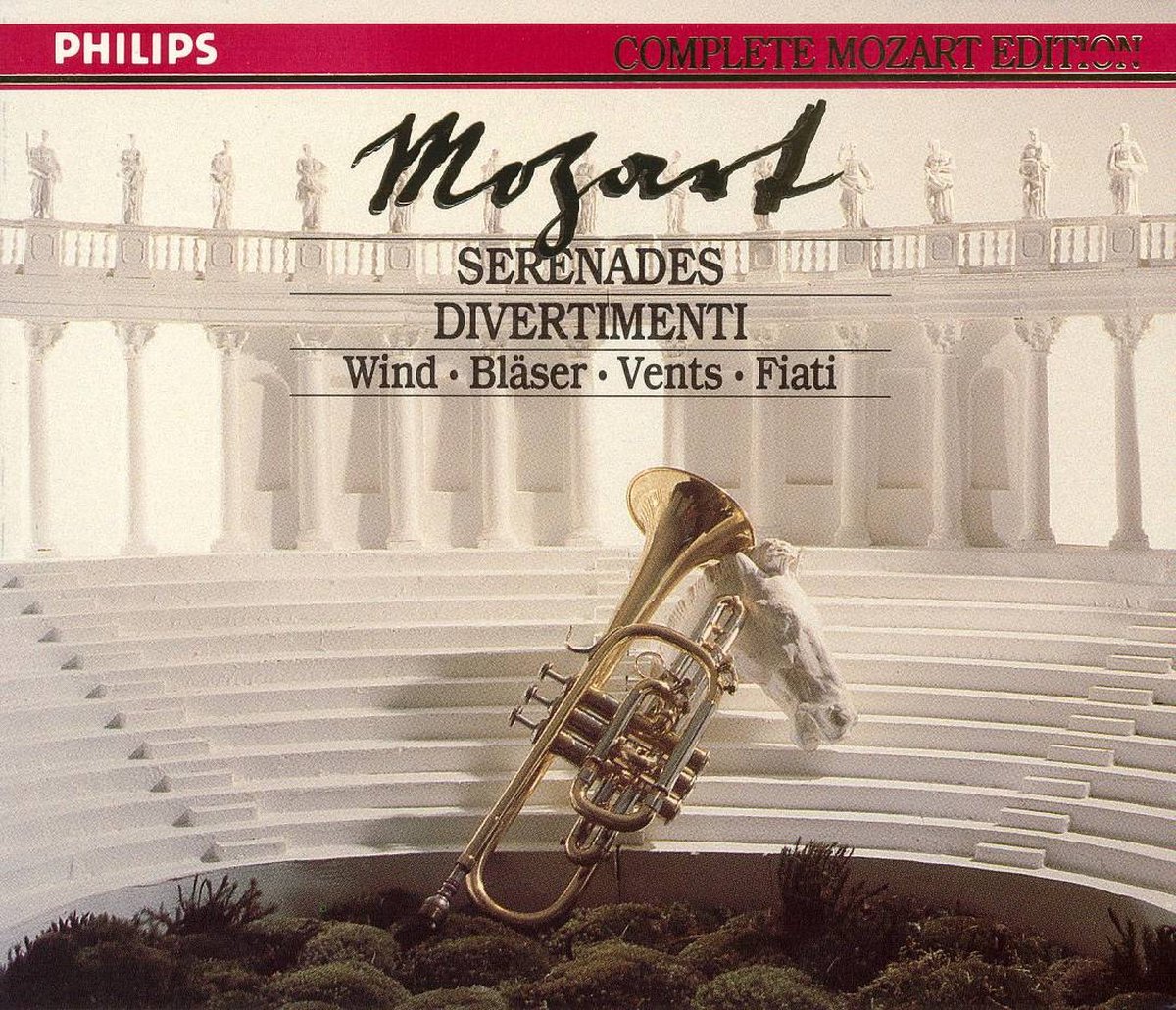 Mozart: Serenades and Divertimenti for Winds