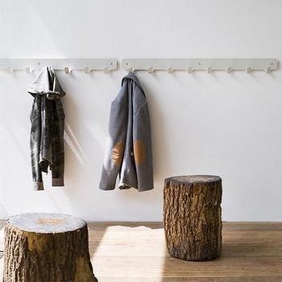 Functionals Hooks 8 kapstok – Wandkapstok – 100×6.7cm – Hout/Metaal – Zwart