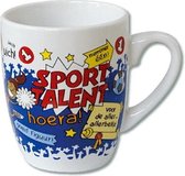 Mok - Cartoon Mok - Sporttalent - Gevuld met een dropmix - In cadeauverpakking met gekleurd krullint