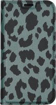 Design Softcase Booktype iPhone 11 Pro hoesje - Panter Groen