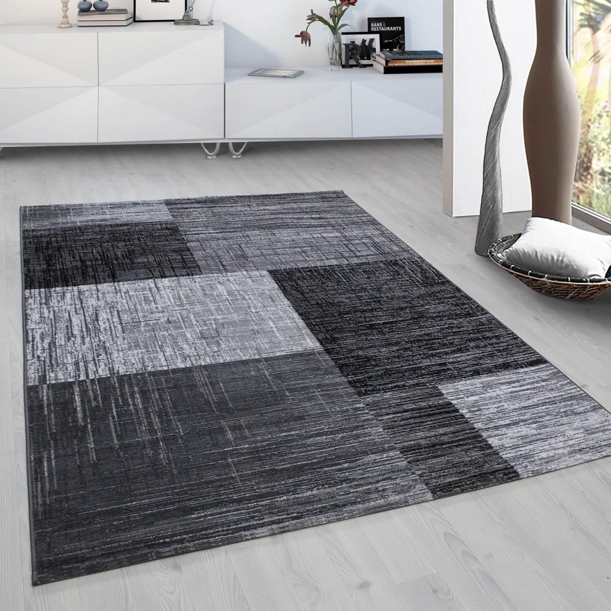 Laagpolig vloerkleed met abstract ruitpatroon, zwart, geschikt voor de woonkamer, met jute achterkant, afmetingen: 200 cm x 290 cm