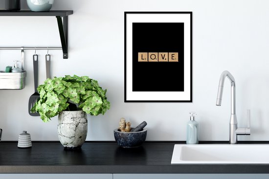 Citation Scrabble Amour sur fond noir 30x40 cm - petit