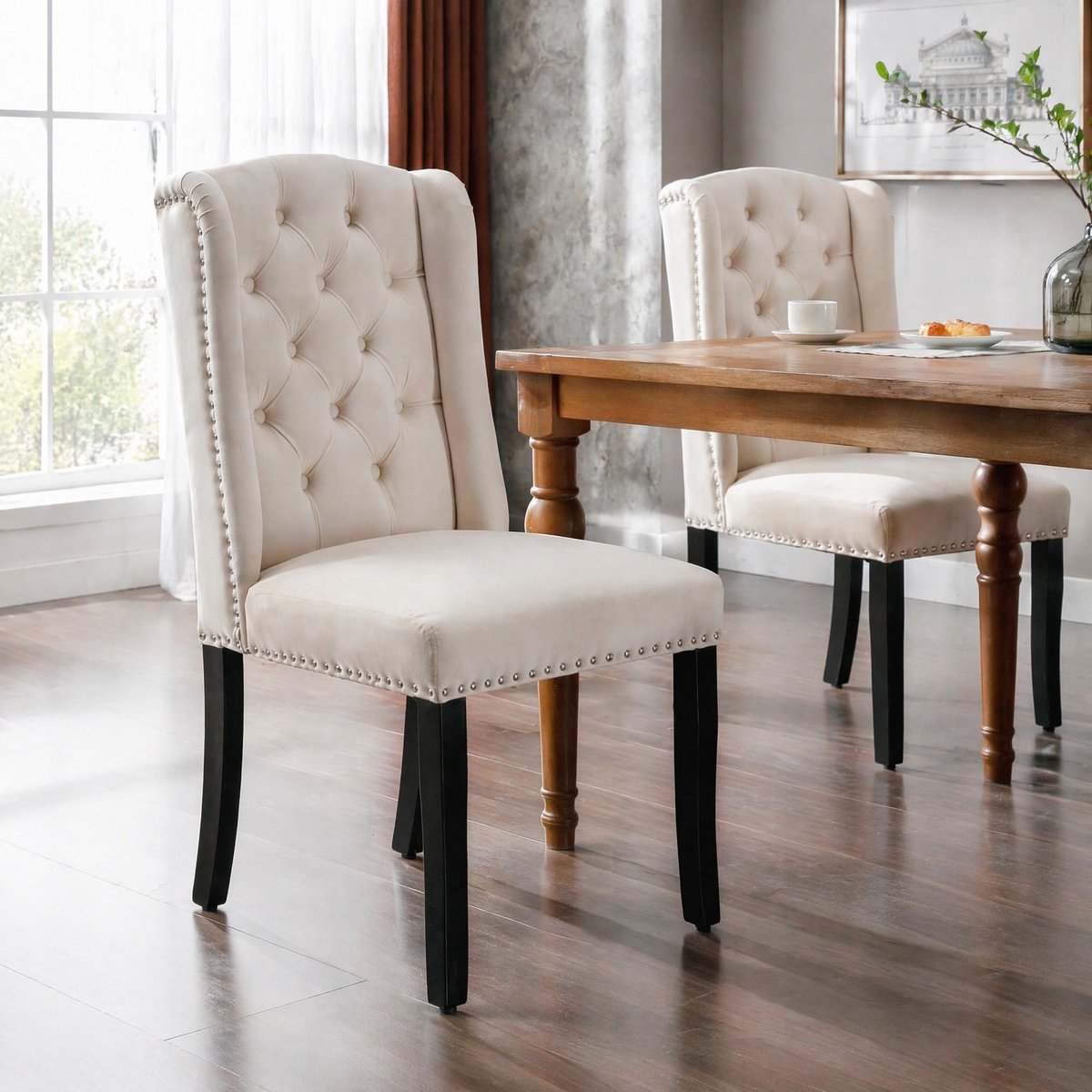 COVREO Eetkamerstoel set van 2 - 61 x 45 x 100 cm - beige velvet met eiken poten en knopen