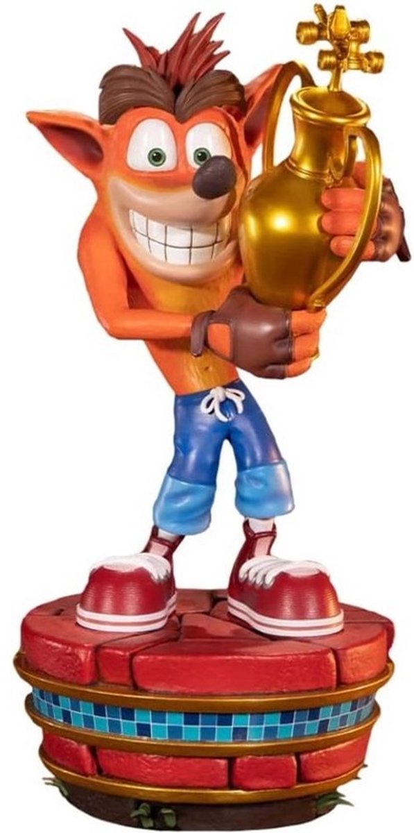 Crash Team Racing Trophy Win Statue - Resin Verzamelfiguur