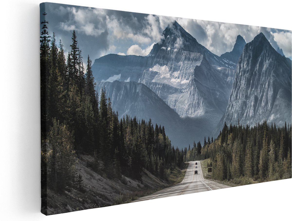 Artaza Canvas Schilderij Weg Voor De Grote Berg In Het Bos - 180x90 cm - Groot - Wanddecoratie Woonkamer - Schilderijen - Muurdecoratie