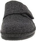 Voorkant van een antracietgrijze vilten slipper met klittenbandsluiting en zwarte zool.