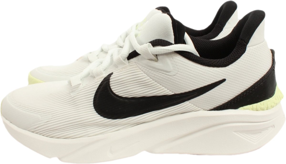 Nike sneakers maat 38