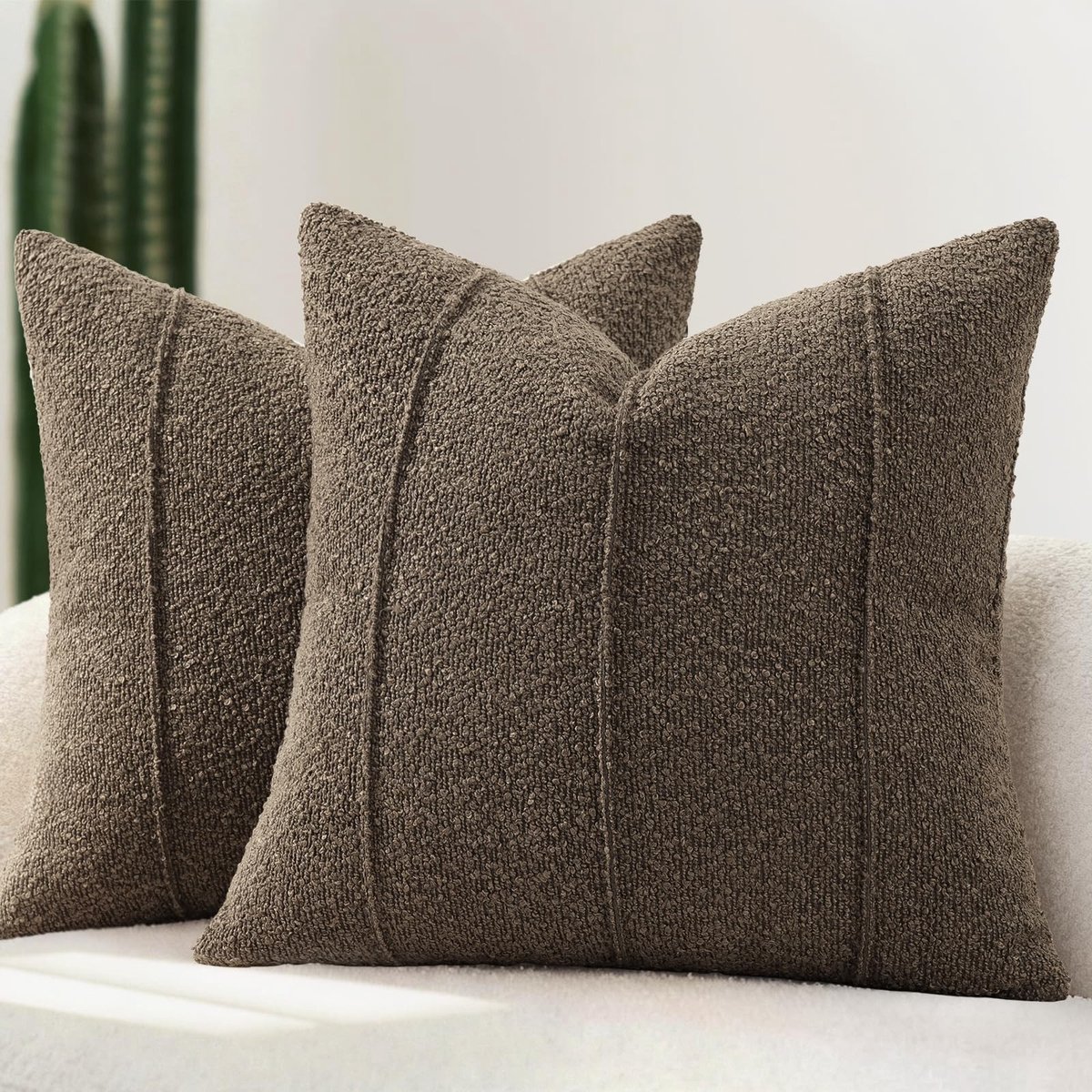 Omgoods - Bouclé Kussenhoes Set van 2 45 x 45 cm Taupe
