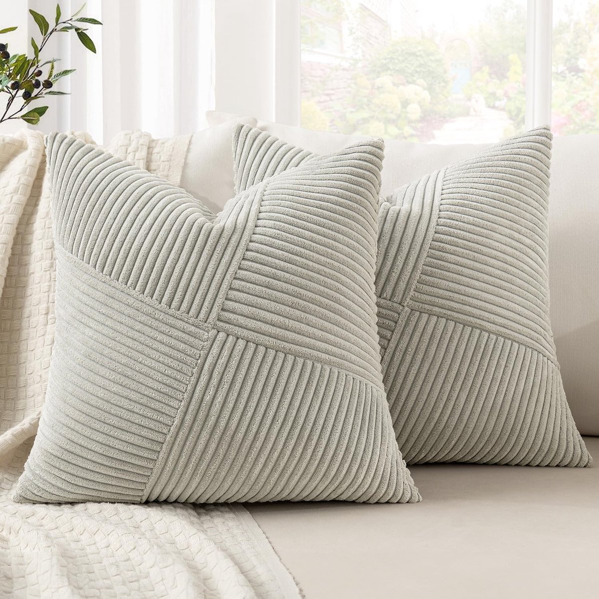 Omgoods - Set van 2 Crème Witte Kussenhoezen 45 x 45 cm van Kordsamt voor Sofa en Woonkamer