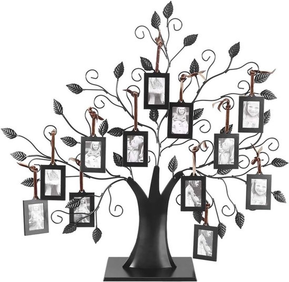 Stijlvolle Fotolijst voor Familieportretten met Hangende Fotolijsten - Thuisdecoratie en Herinneringen