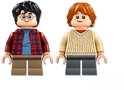 Deux figurines LEGO de Harry Potter et Ron Weasley.